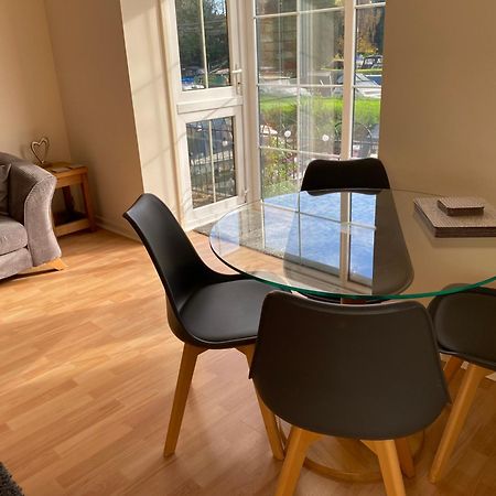 River Courtyard Apartment In The Heart Of Stneots Saint Neots Kültér fotó