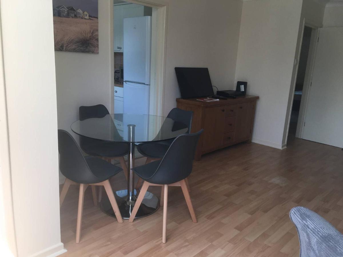 River Courtyard Apartment In The Heart Of Stneots Saint Neots Kültér fotó